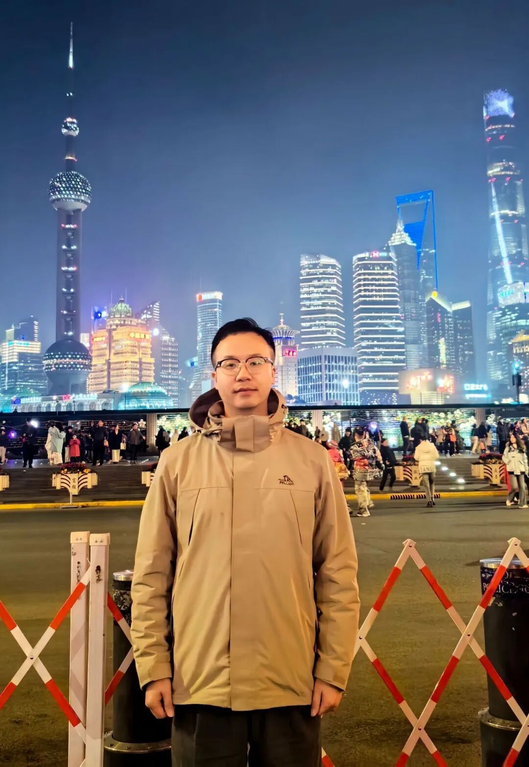 1760926980475057601.jpg 1e3cfdd7afe5fe98d5f93fdf996161a4.jpg