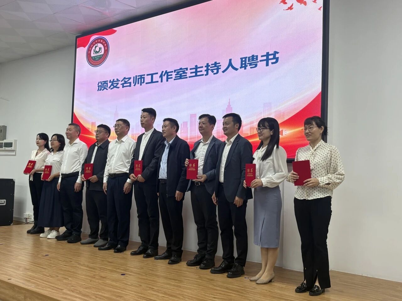 1763949526663311587.jpg ddcf4fb76ad600b8f82a7810eca31e6c.jpg