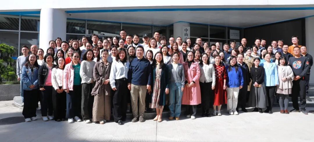 1765764295693057601.jpg 00a32164b7e26113881cf7259836cb5c.jpg