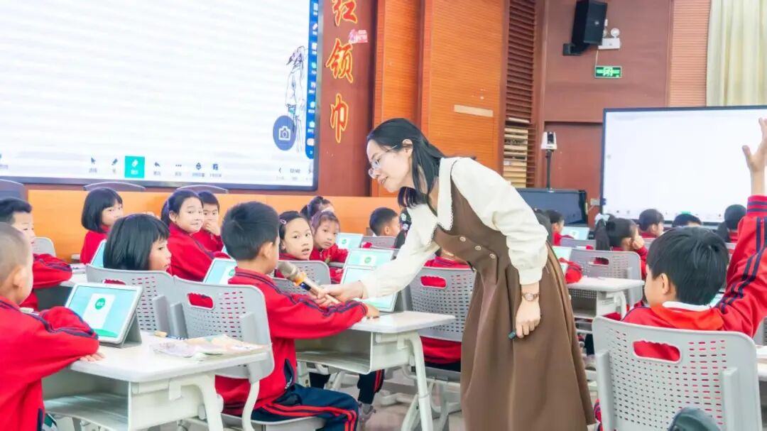 1774230339543049634.jpg 0867489c66b545e0857c947ecb634266.jpg